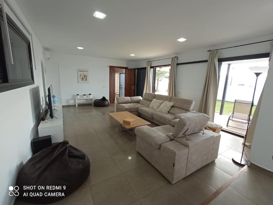 Villa Gehidy Тегисе Экстерьер фото